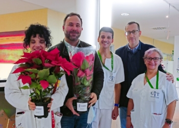 El alcalde visita a los pacientes del Hospital de Tomelloso con motivo de las fiestas navideñas