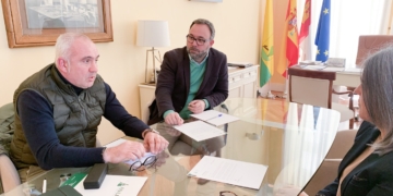 Javier Navarro felicita al tomellosero Emilio Cepeda por su nombramiento como presidente de ASAJA en la provincia de Ciudad Real