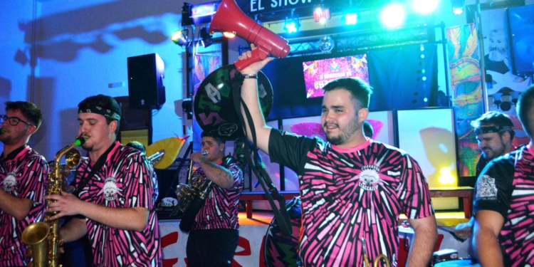 «Stacazzo» de Herencia se alza con el primer premio del II Concurso de charangas del Carnaval de Tomelloso 2026