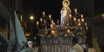 La procesión de la «Oración y Juicio de Cristo» envuelve de solemnidad y recogimiento las calles de Tomelloso en la noche de Jueves Santo