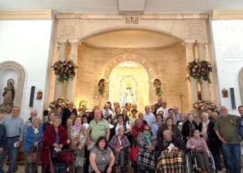 Los mayores de la Fundación Elder y de la Residencia San Víctor viven la oración mariana junto a la Virgen de las Viñas en Pinilla por la Romería 2026