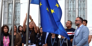 Alumnos del IES García Pavón reclaman más apoyo a la agricultura en un debate por el Día de Europa en el Ayuntamiento de Tomelloso