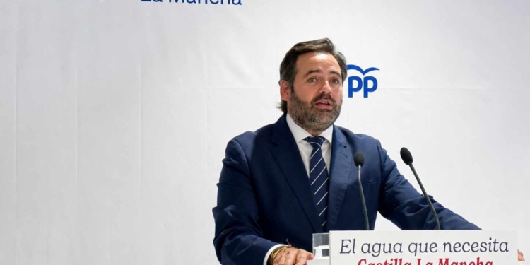 Paco Núñez afirma en Tomelloso que trabajará por el «agua y el futuro de Castilla-La Macha por encima de todo»
