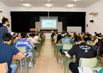 Comienzan sin incidencias los exámenes de la PAU en el Instituto Eladio Cabañero de Tomelloso con más de 280 estudiantes