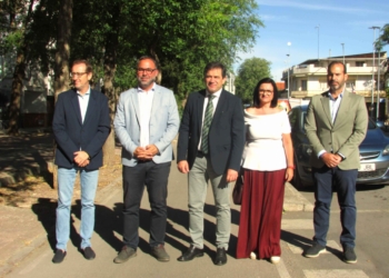 Miguel Ángel Valverde anuncia una inversión de 766.000 euros en Tomelloso para acabar con las inundaciones en el tramo urbano de la carretera de Ossa