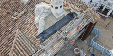 En marcha las obras de rehabilitación de la cubierta de la Posada de los Portales de Tomelloso