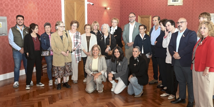 Tomelloso conmemora el Día Mundial contra el Cáncer de Mama con la lectura de un manifiesto