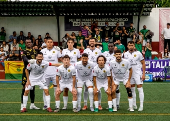 El Atlético Tomelloso suma un valioso punto ante el CD Pedroñeras y continúa líder tras cinco jornadas